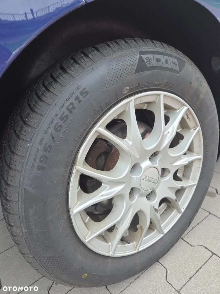 Renault Megane 1.6 16V 100 Authentique - 11