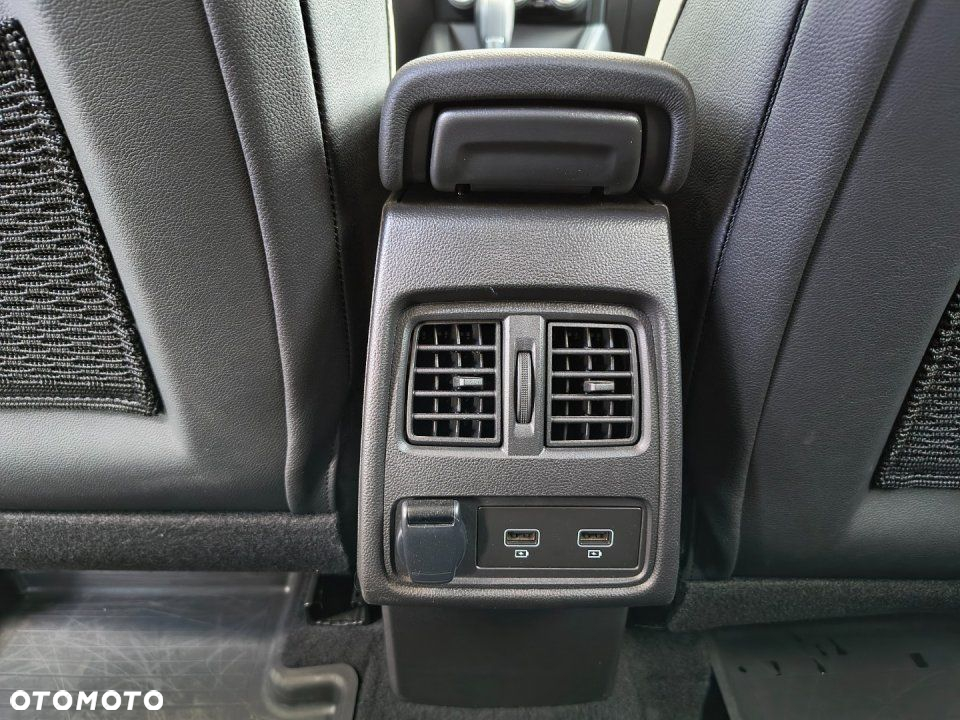 Renault Captur - 31
