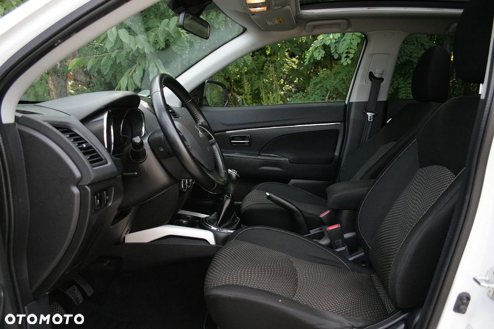 Mitsubishi ASX - 11