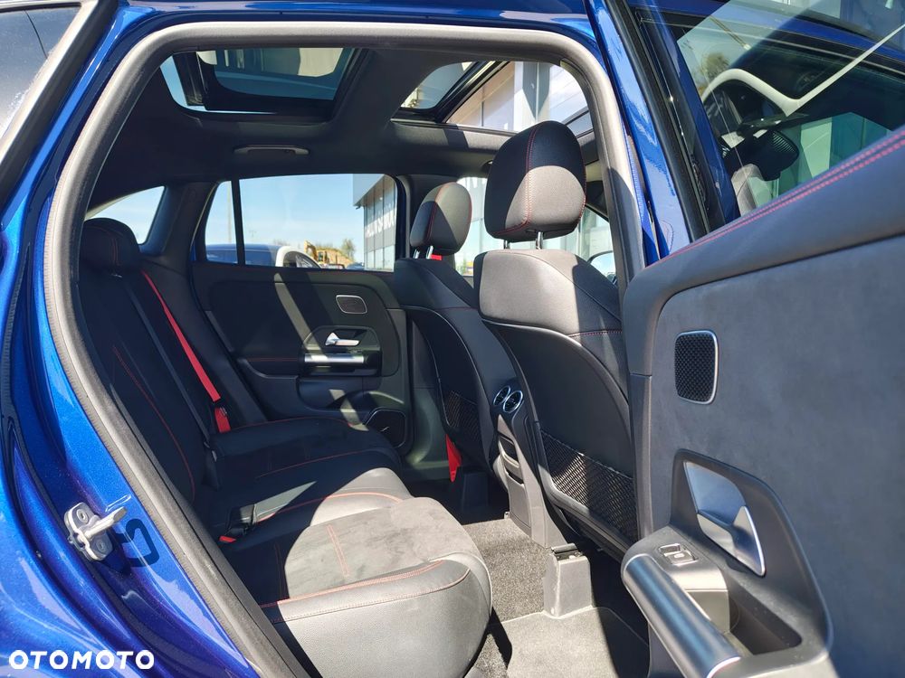 Mercedes-Benz GLA AMG 35 mHEV 4-Matic 8G-DCT - 14