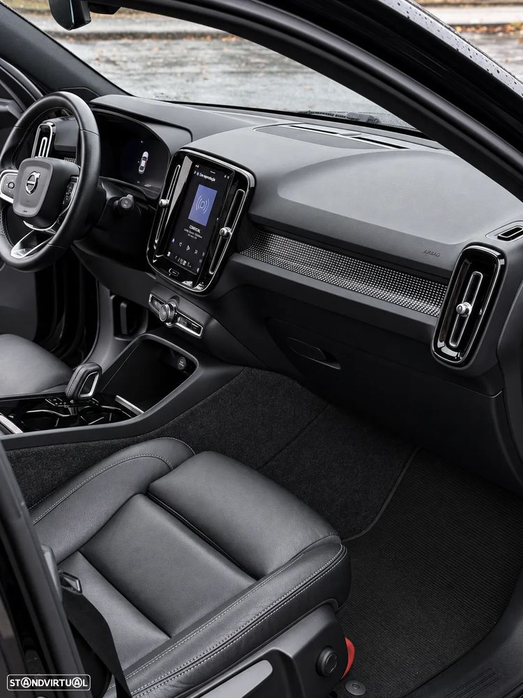 Volvo XC 40 Recharge 78 kWh Twin Motor Core - 21