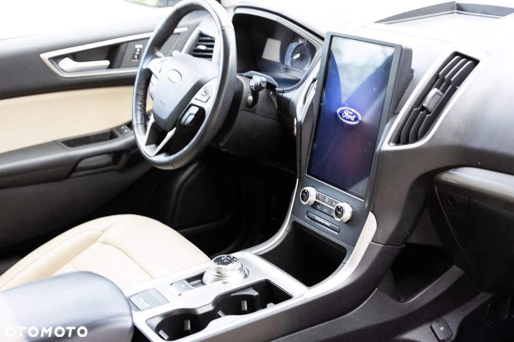 Ford Edge - 9