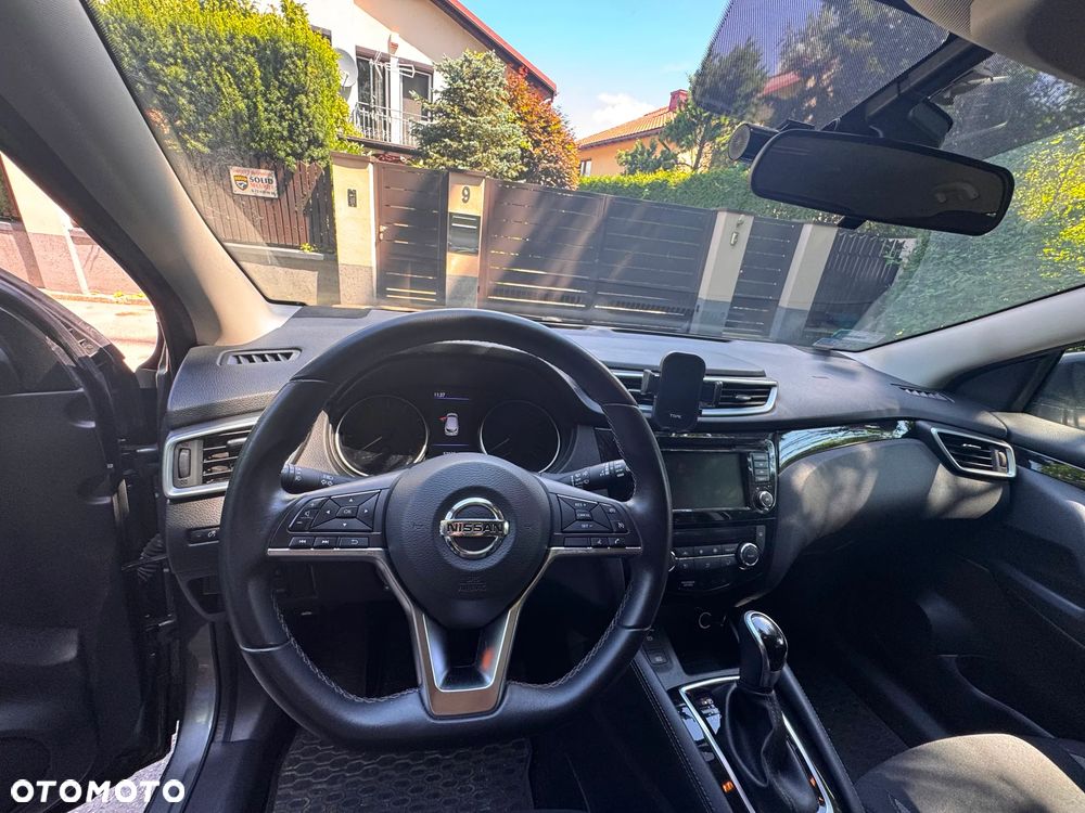Nissan Qashqai 1.3 DIG-T N-Connecta DCT - 11