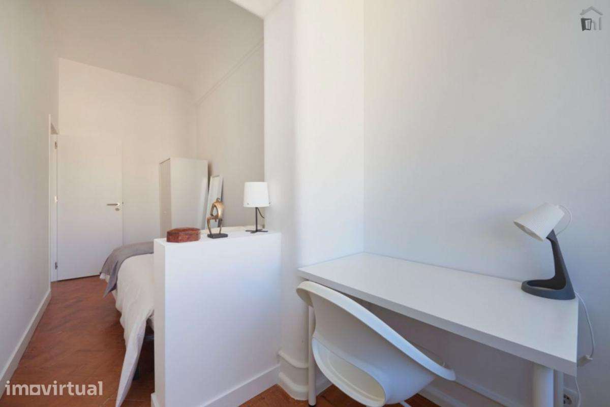 Quarto - localizado em Alameda Lisbon - Grande imagem: 2/27