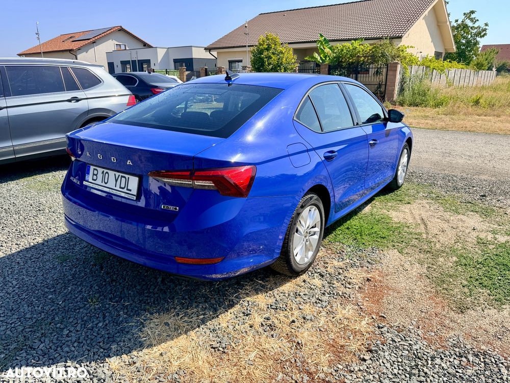 SKODA Octavia 2023 — imagine 3