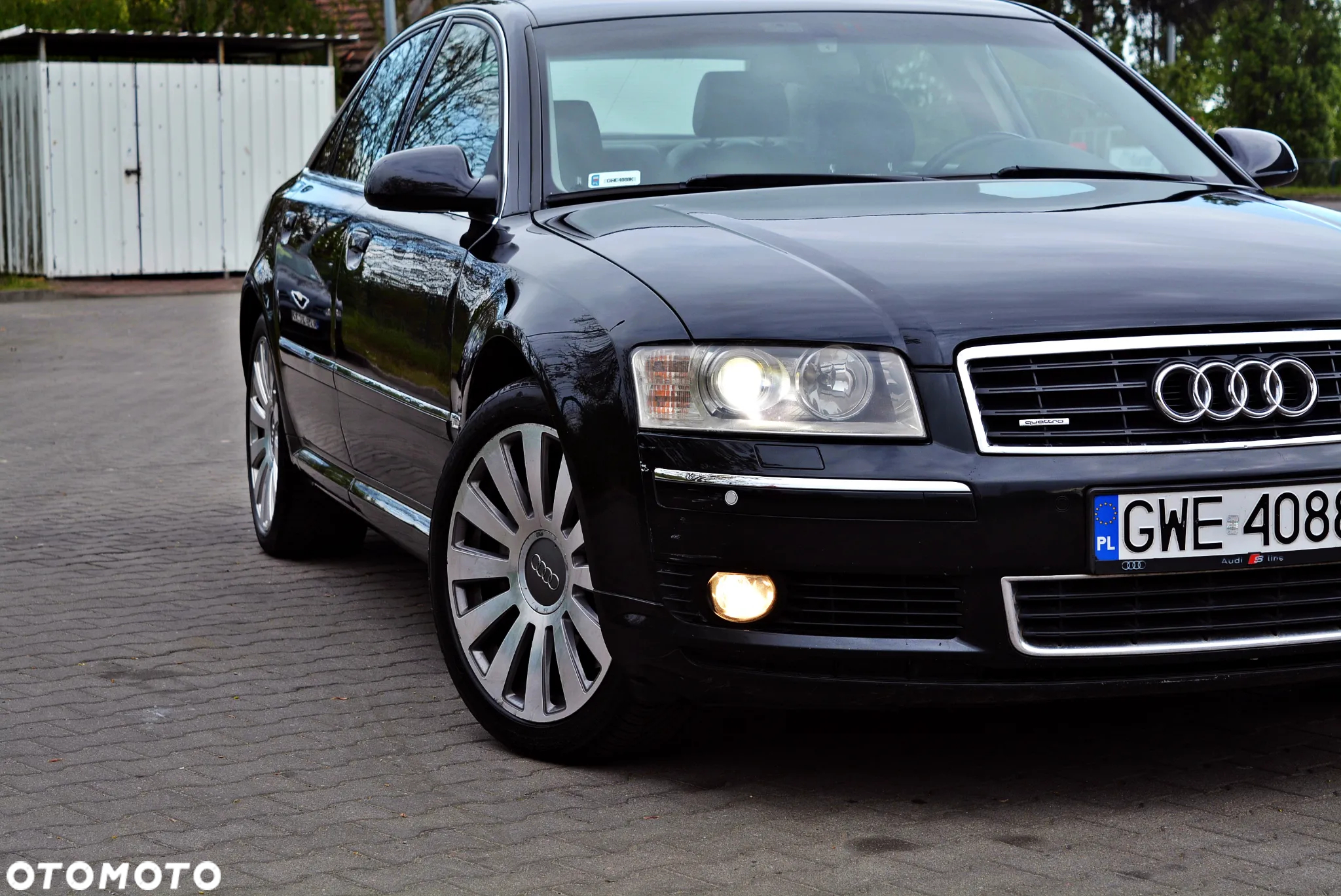 Audi A8 4.2 Quattro - 23