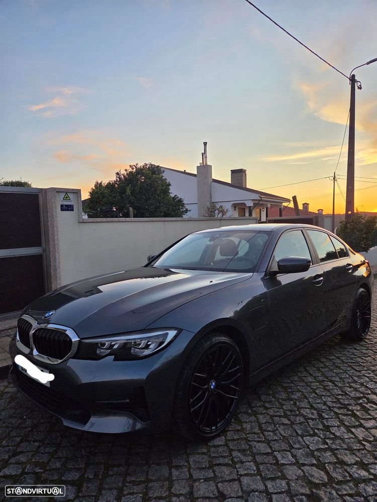 BMW 330 e Auto - 9