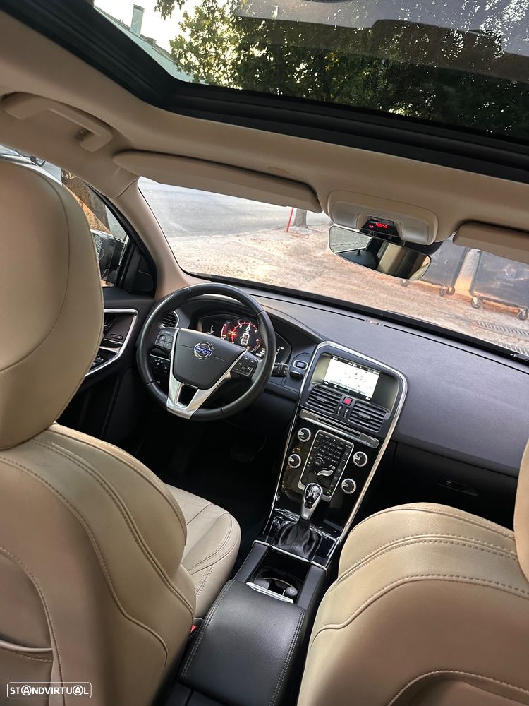 Volvo XC 60 2.0 D3 Dynamic Edition Geartronic - 10