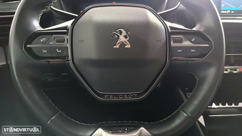 Peugeot e-208 GT - 36