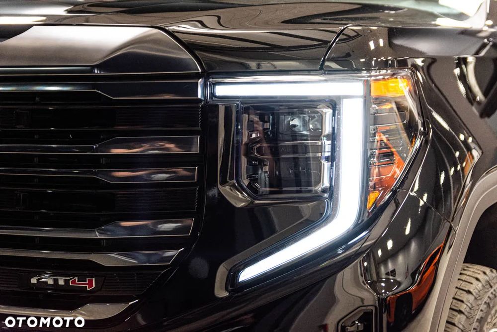 GMC Sierra - 11
