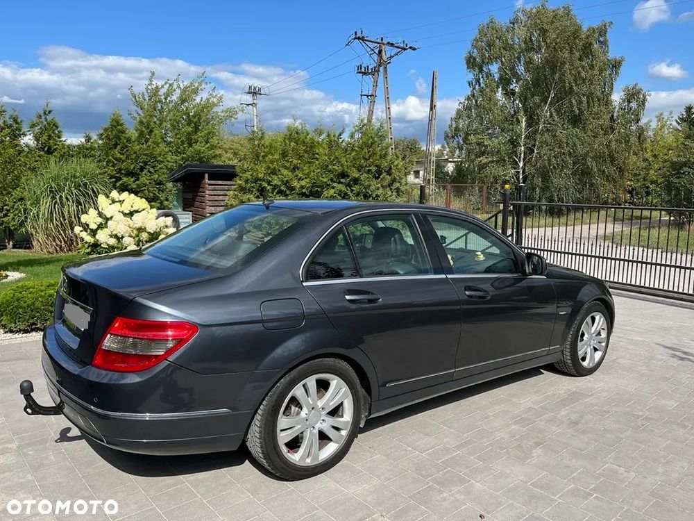 Mercedes-Benz Klasa C 220 CDI DPF Automatik Avantgarde - 2