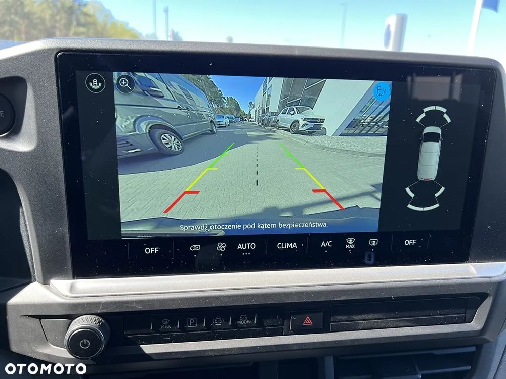 Volkswagen Caravelle - 18