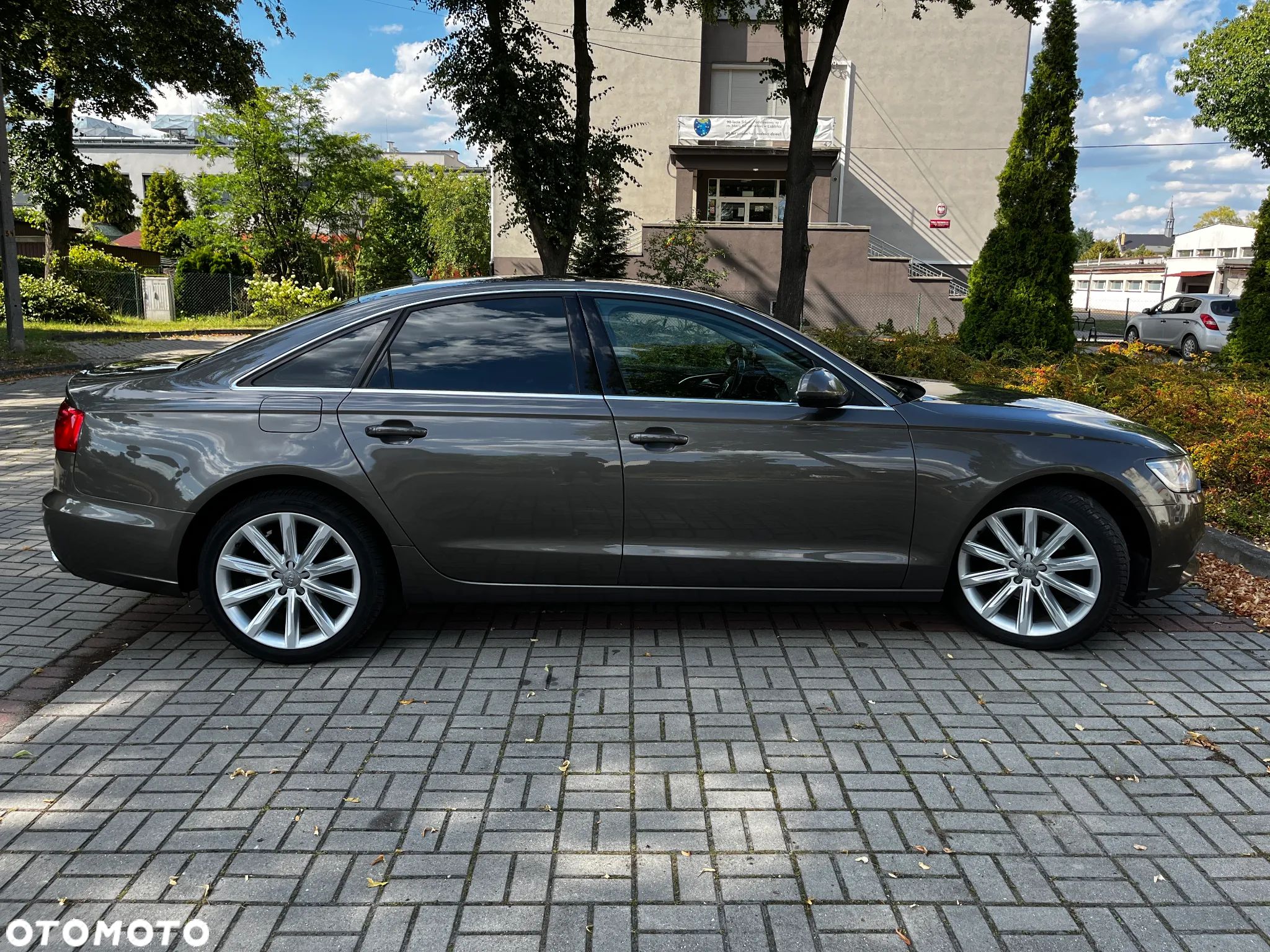 Audi A6 - 1