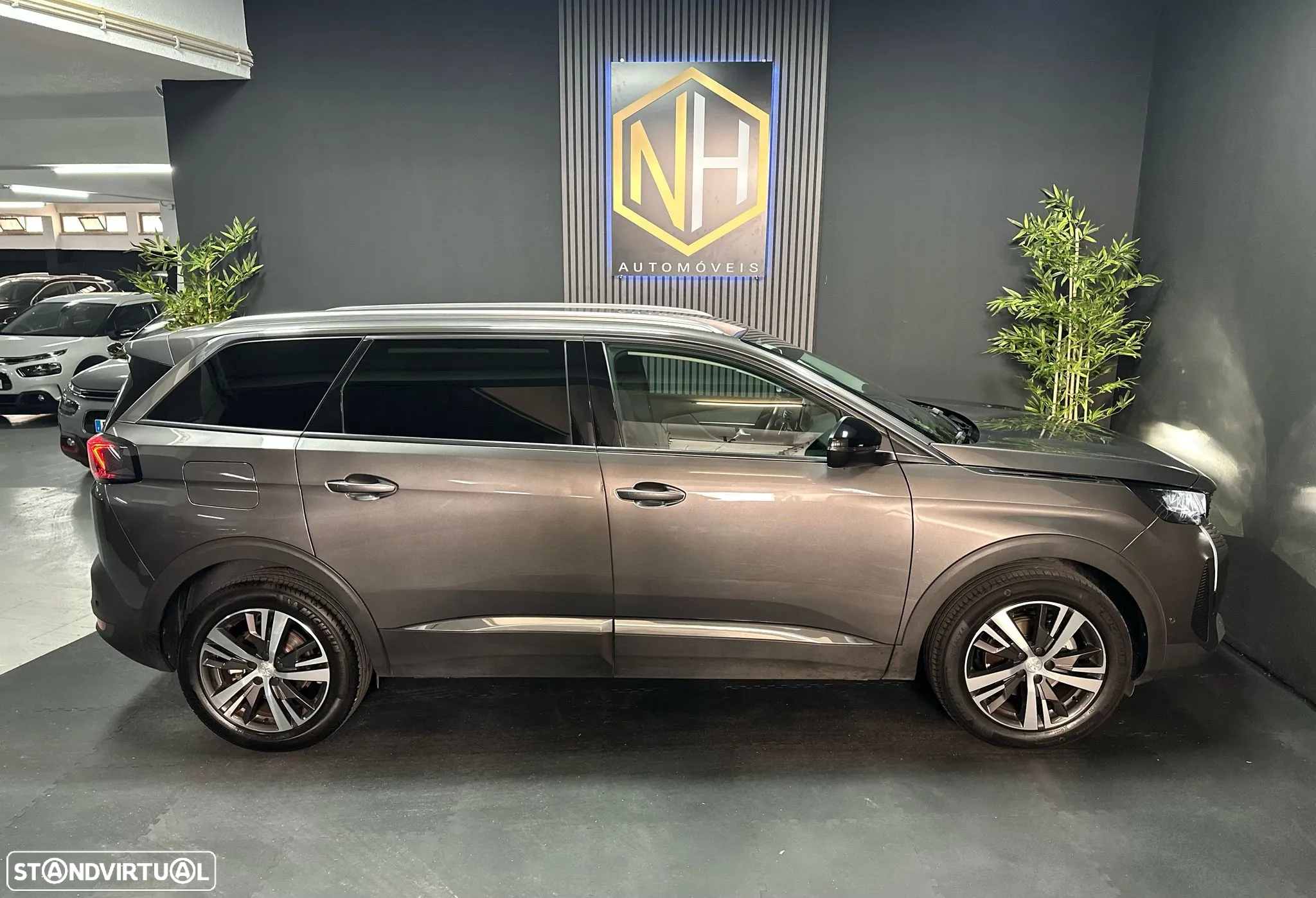 Peugeot 5008 1.2 PureTech Allure Pack EAT8 - 6