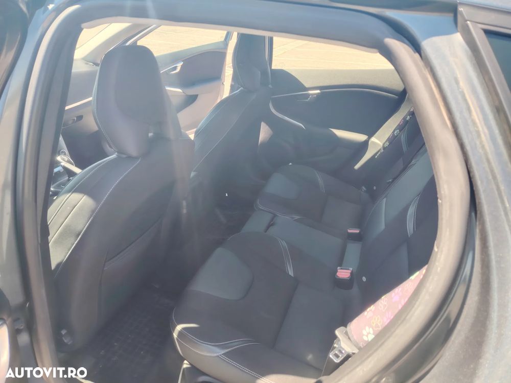 Volvo V40 D2 Aut. Kinetic - 6