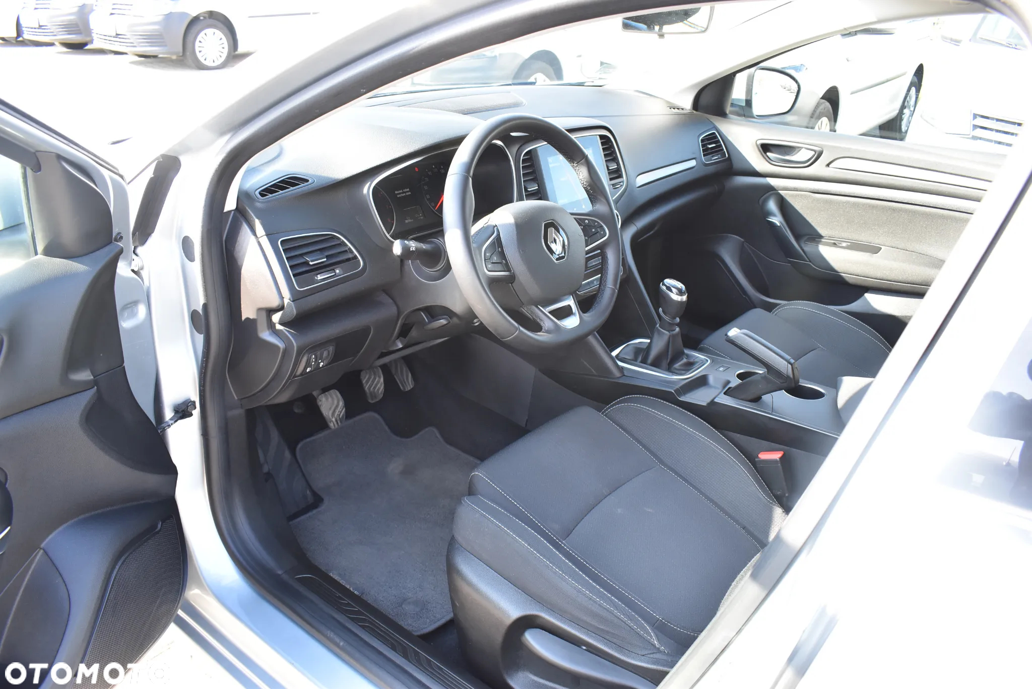 Renault Megane 1.3 TCe FAP Zen - 9