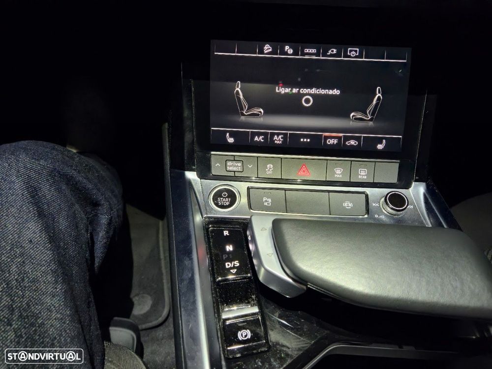 Audi e-tron 55 quattro - 25