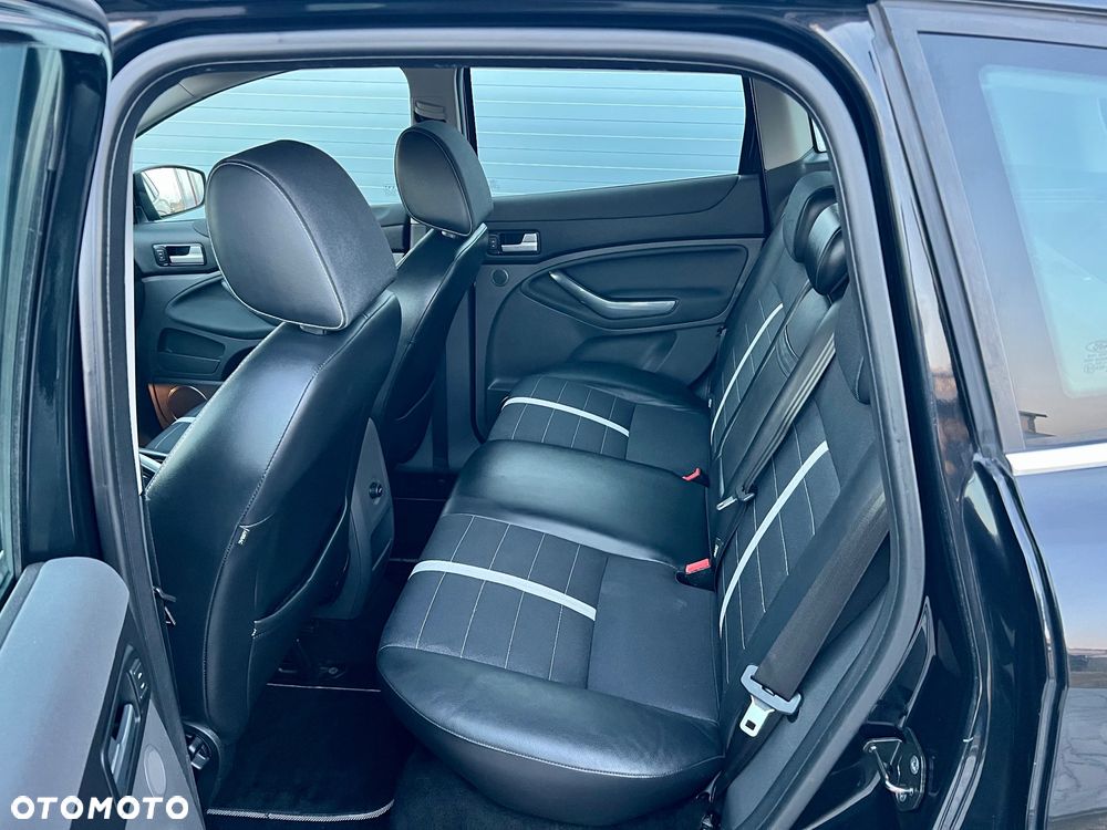 Ford Kuga 2.0 TDCi 4x4 Titanium - 9