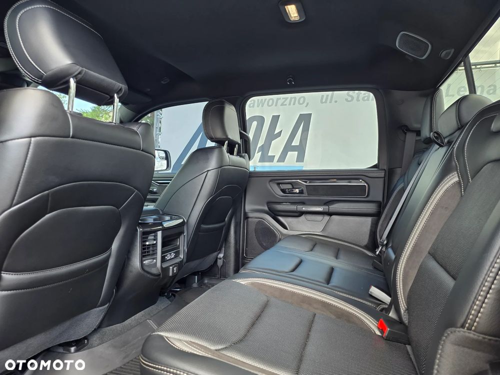 Dodge RAM 5.7 4x4 - 17