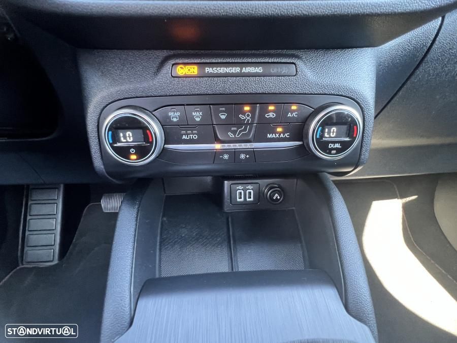 Ford Kuga 2.5 PHEV ST-Line X - 48