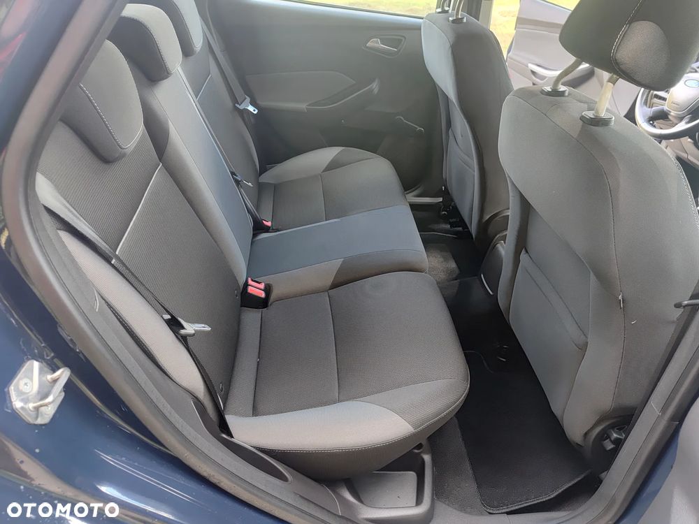 Ford Focus SW - 20