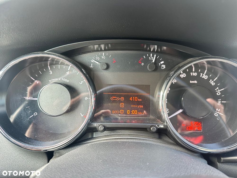 Peugeot 3008 1.6 Premium - 9