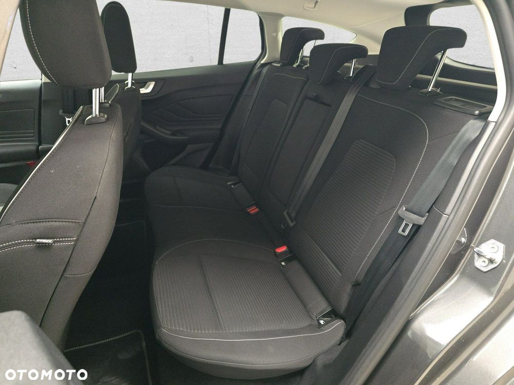 Ford Focus - 12