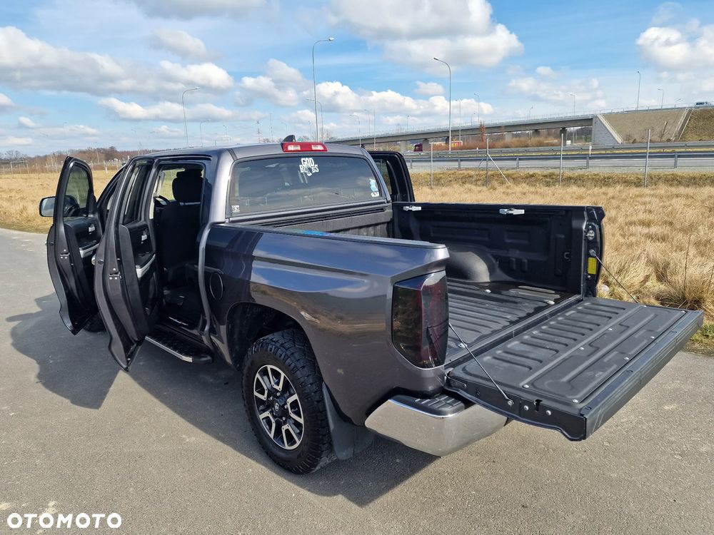 Toyota Tundra - 37