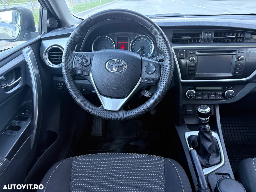 Toyota Auris 2.0 D-4D Edition - 5