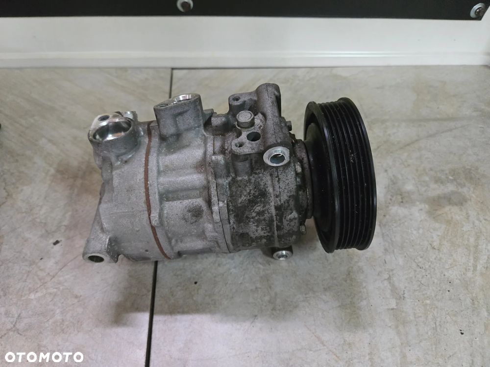AUDI A4 B9 SPRĘŻARKA KLIMATYZACJI 8W0816803J - 3