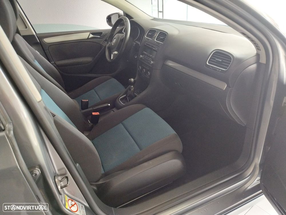VW Golf 1.6 TDi Confortline - 8