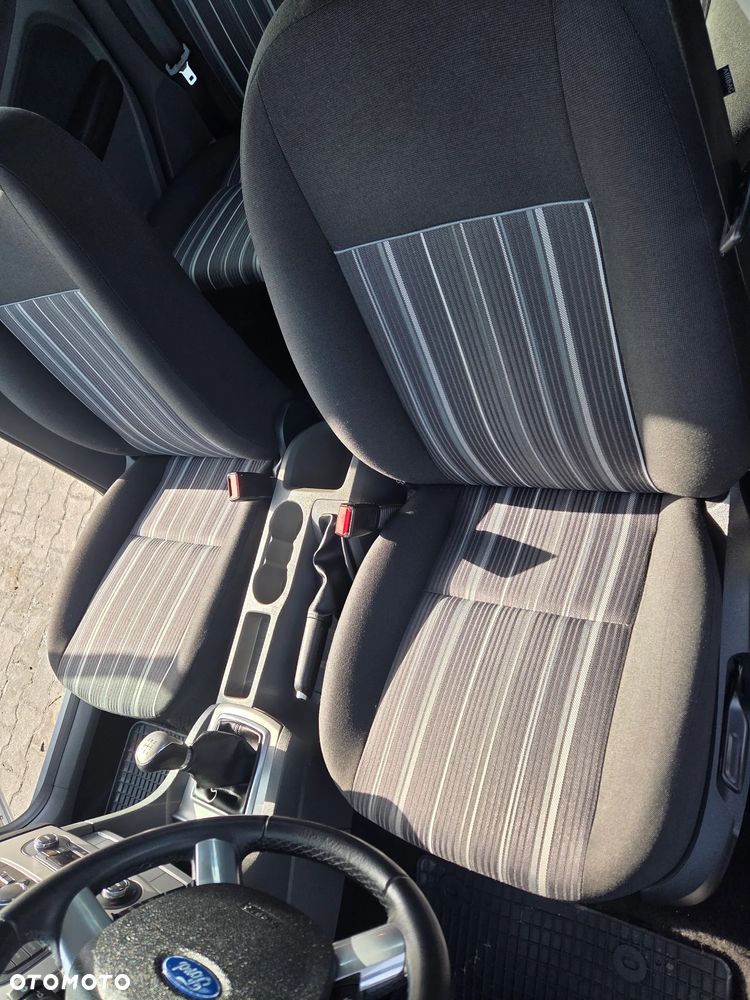 Ford Focus - 16