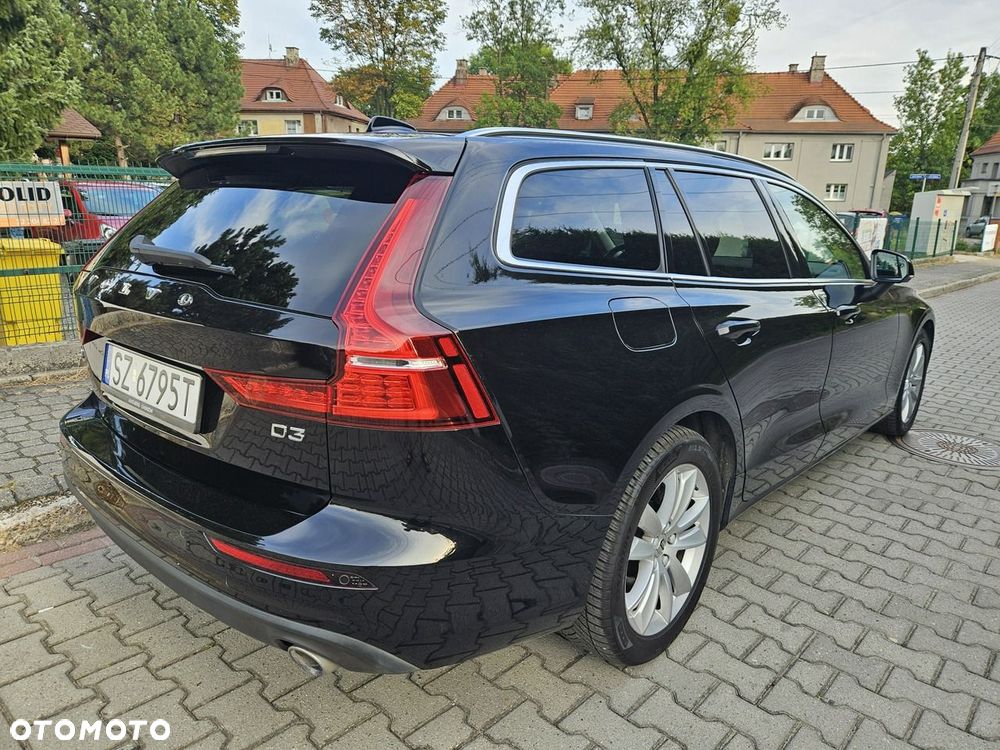 Volvo V60 D3 Momentum Pro - 4