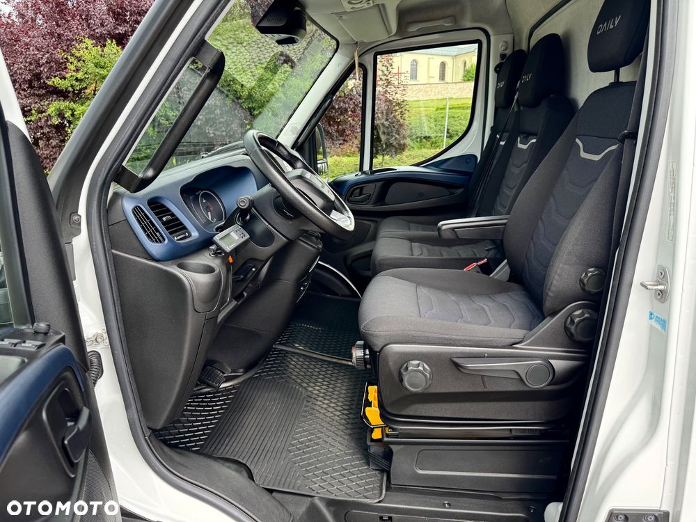 Iveco Daily‼️72C18‼️2021r 3.0 HI-MATIC Chłodnia/Mroźnia zakres -32C THERMO KING V-500 MAX Źródło Zasilania 400V Grube Ściany/Podłoga Przegroda komorowa‼️ Full LED na bliźniaku Salon Polska DMC7200kg - 25