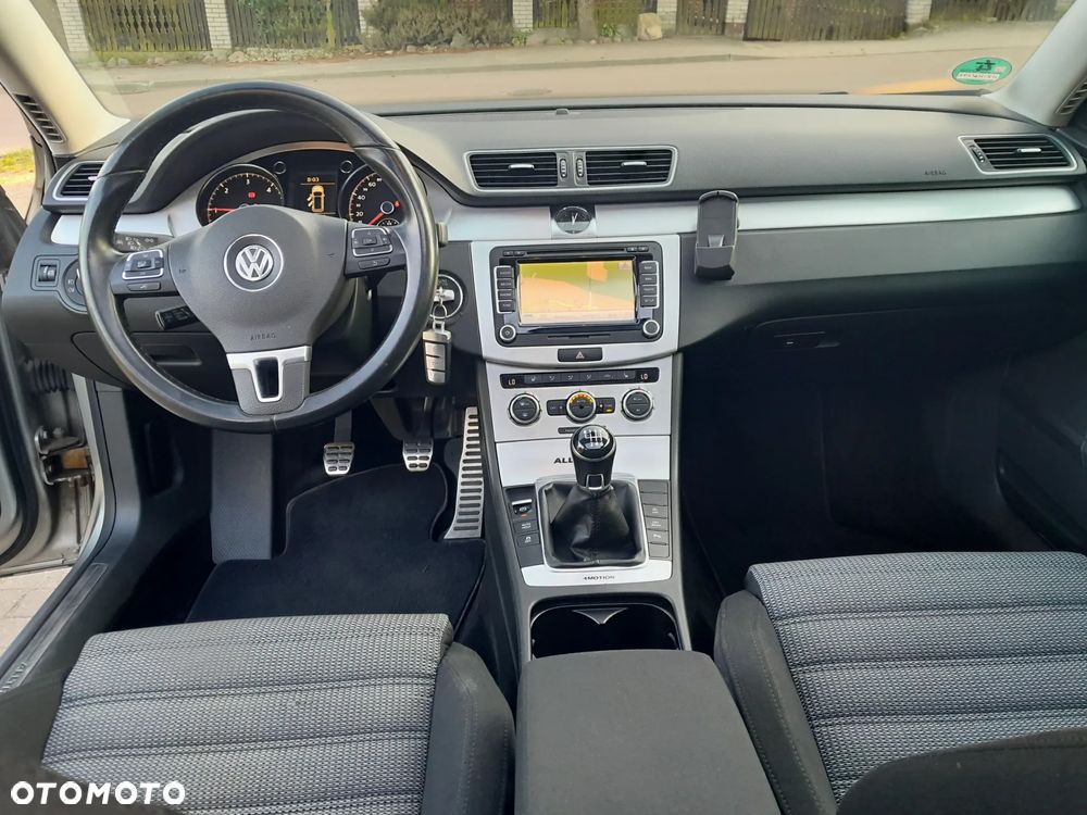 Volkswagen Passat Variant 2.0 TDI 4Mot Highline - 20