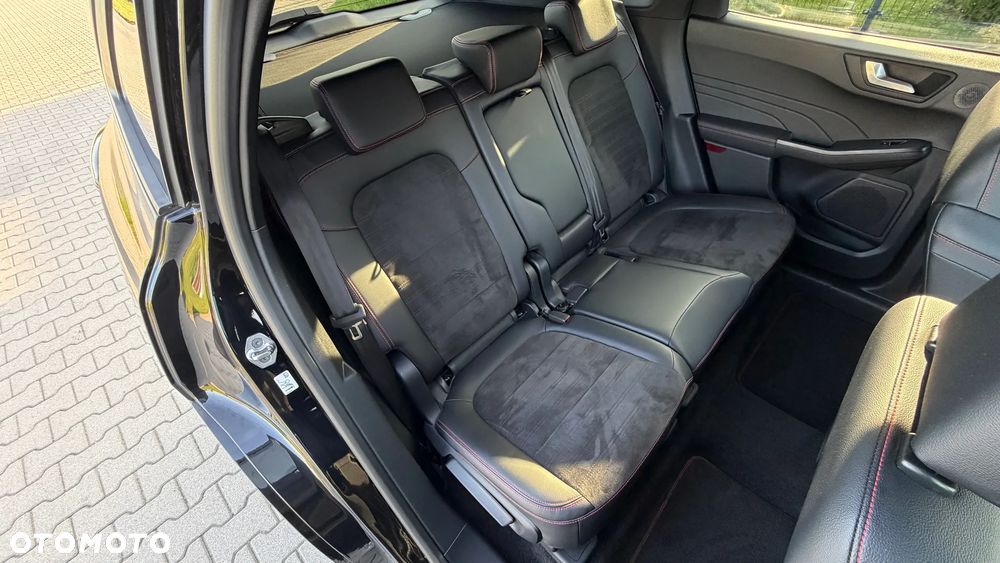 Ford Kuga 2.5P PHEV FWD ST-Line X - 28