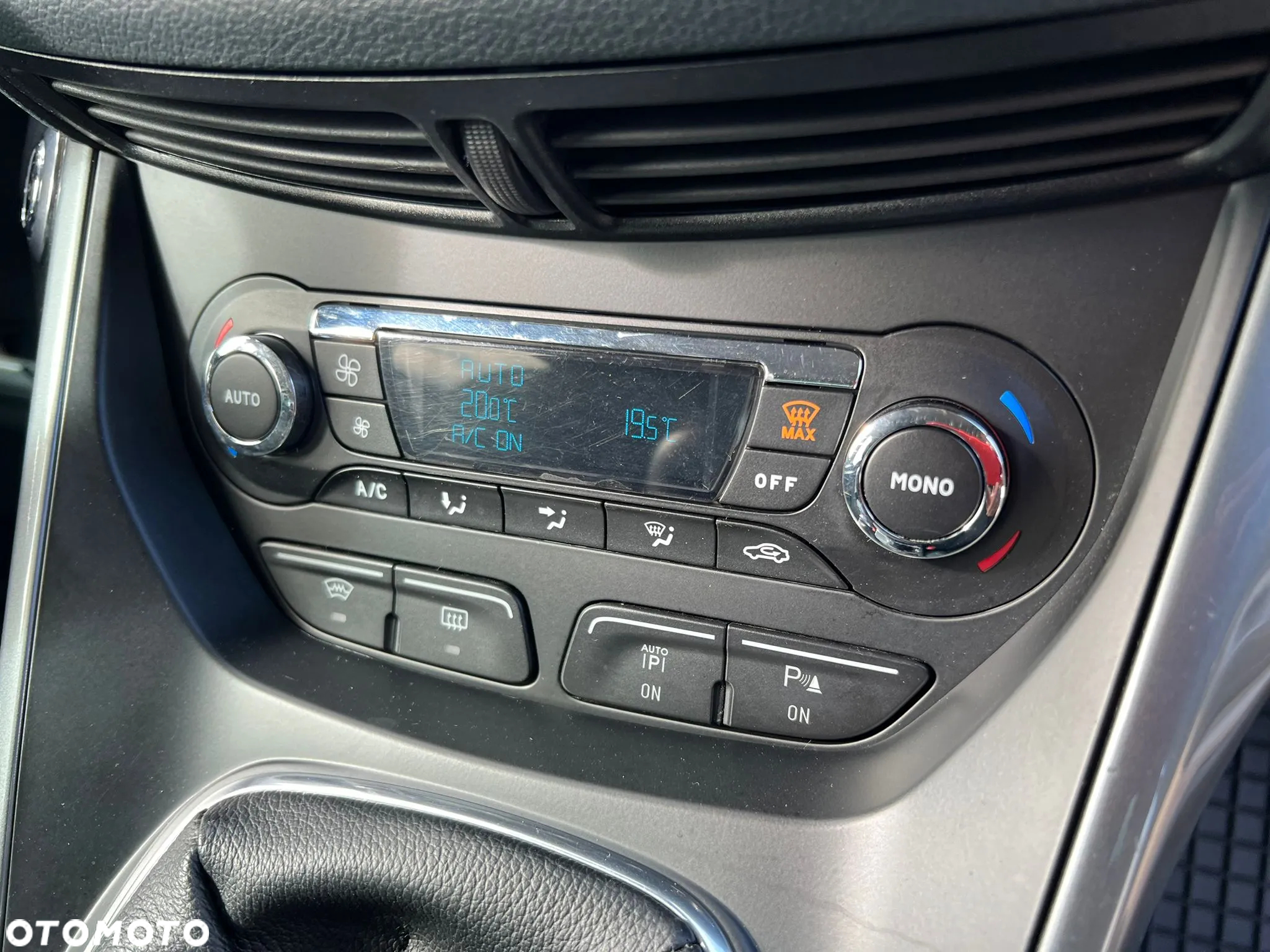 Ford C-MAX 2.0 TDCi Titanium - 24