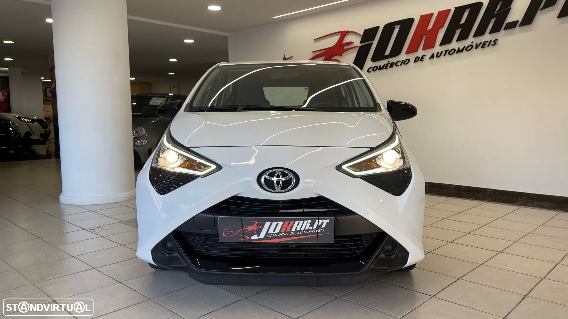 Toyota Aygo X Black&White - 2