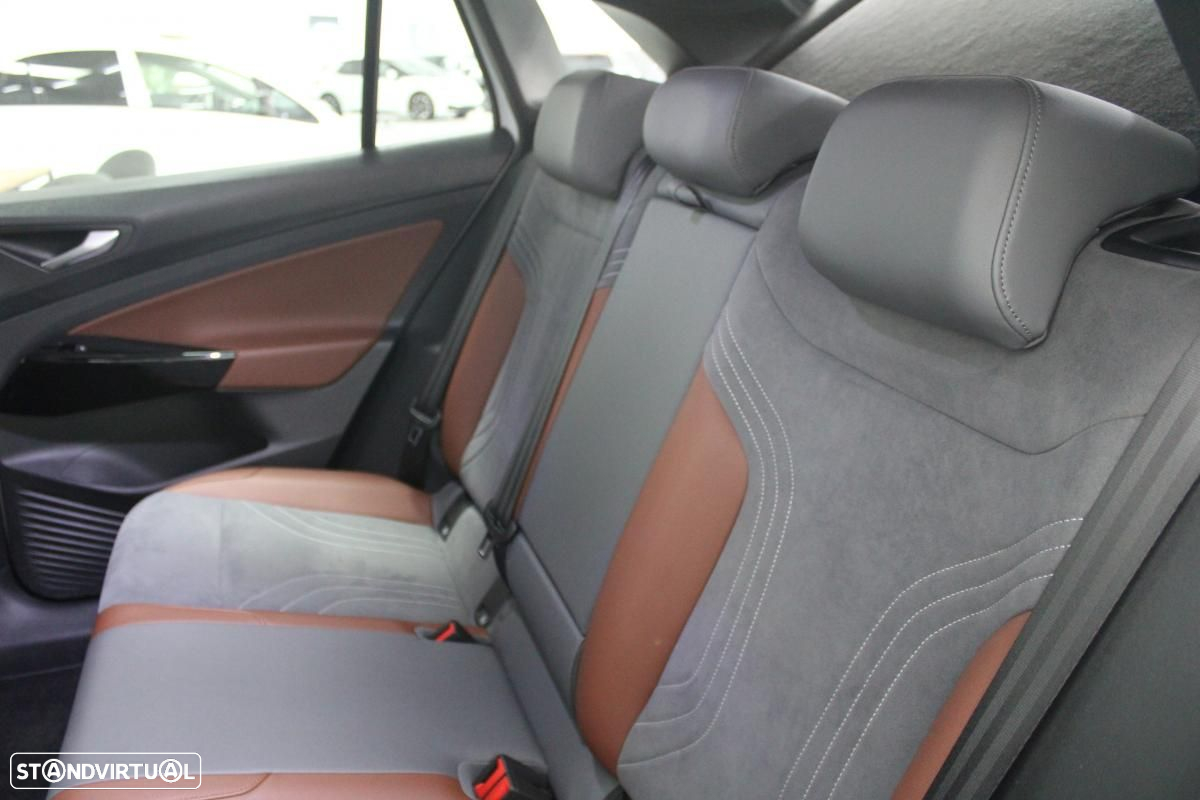 VW ID.4 77 kWh Pro Performance 1st - 13