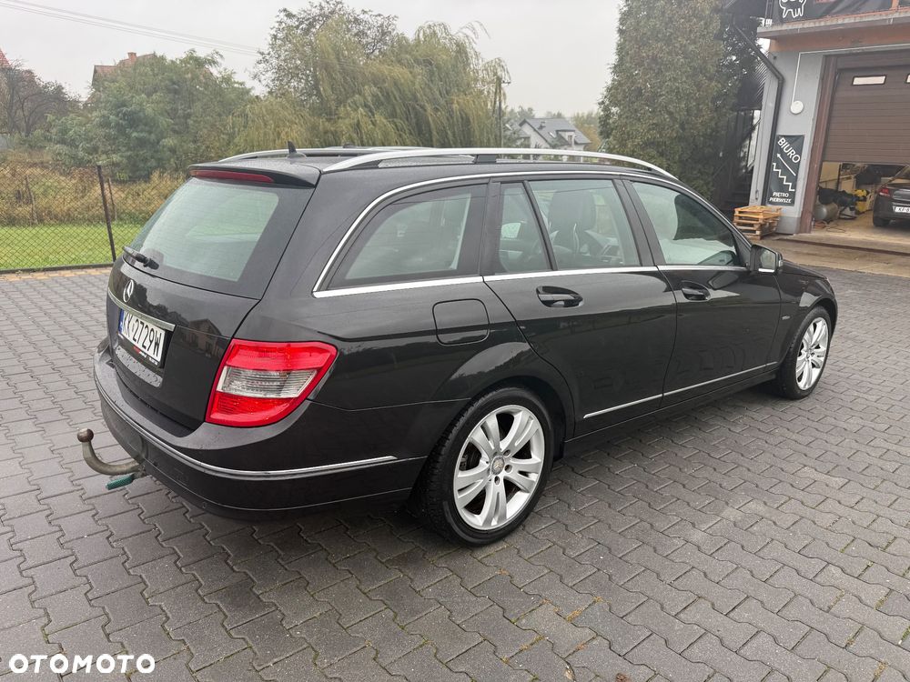 Mercedes-Benz Klasa C 180 CGI BlueEff Avantgarde - 5