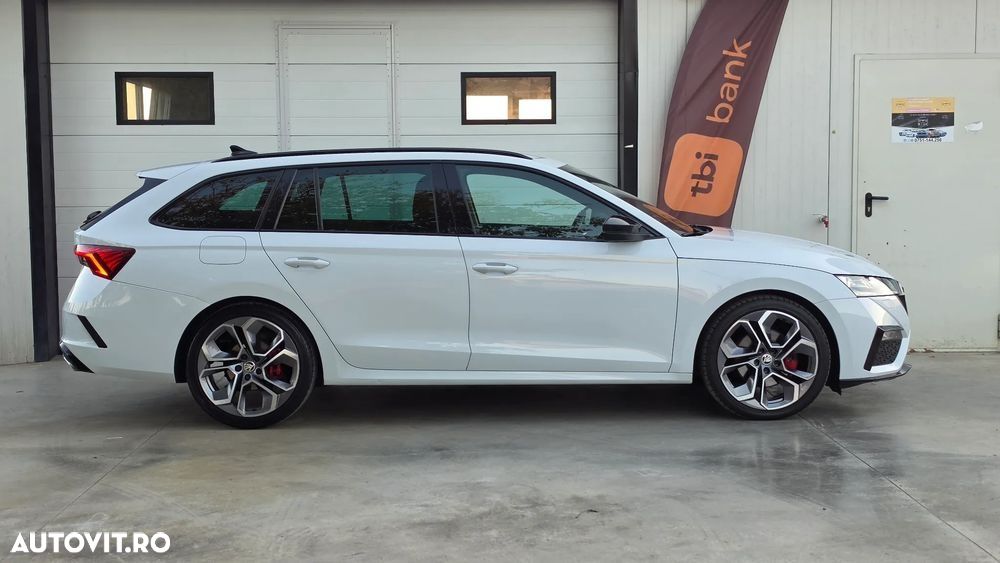 Skoda Octavia 2.0 TDI DSG RS Plus - 6