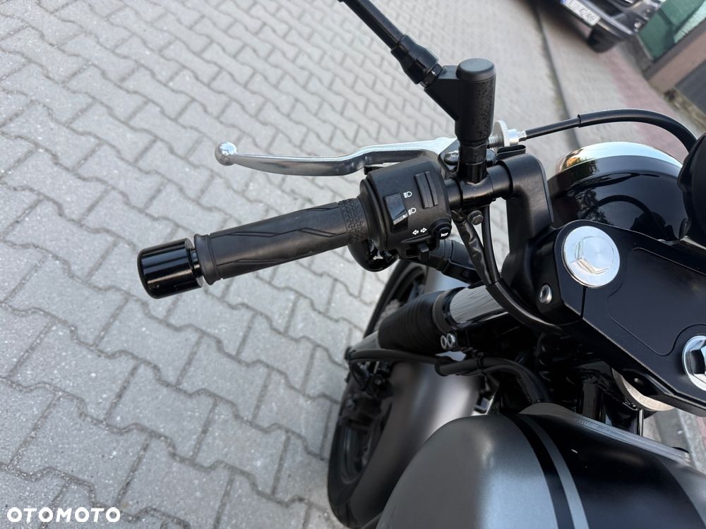 Yamaha XVS - 24