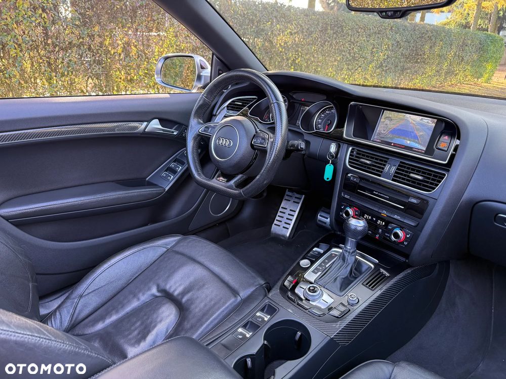 Audi RS5 Cabrio S tronic - 32