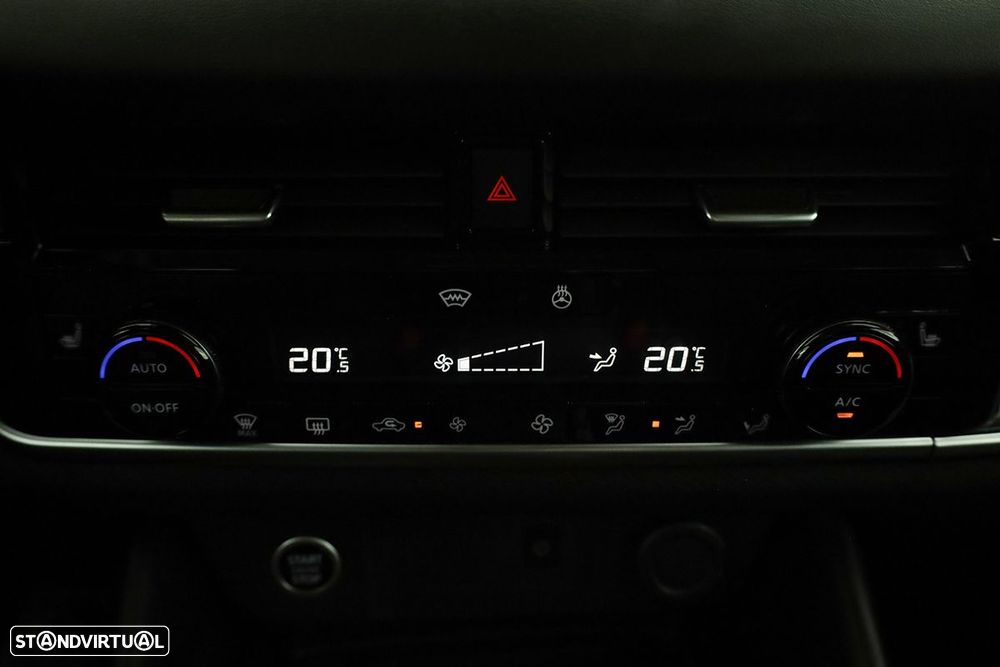 Nissan Qashqai 1.3 DIG-T N-Connecta LED Xtronic - 13