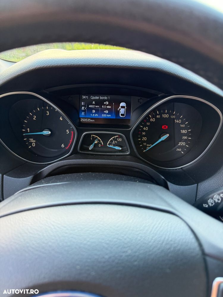 Ford Focus 1.5 TDCi Titanium - 2