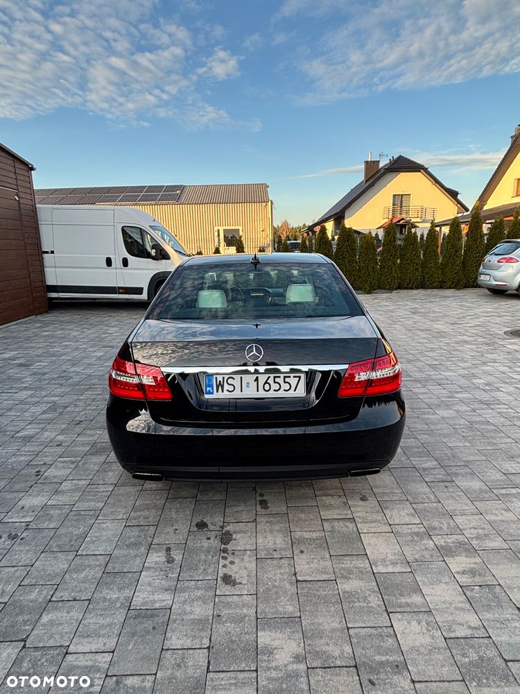Mercedes-Benz Klasa E 350 CDI BlueEff Avantgarde - 26