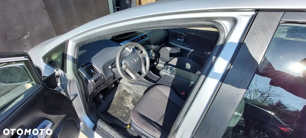 Toyota Prius+ (Hybrid) Comfort - 24