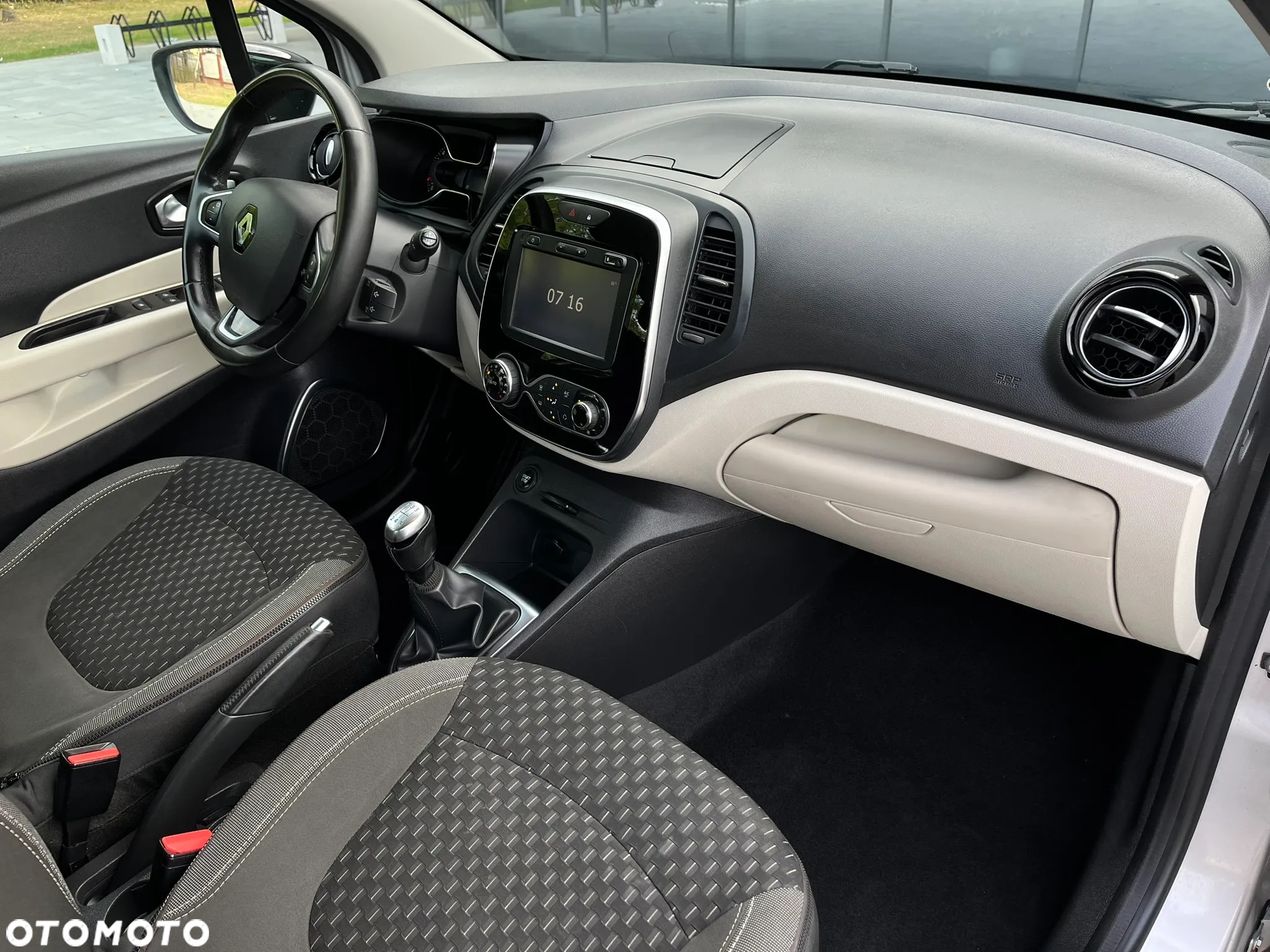 Renault Captur 0.9 Energy TCe Intens - 12