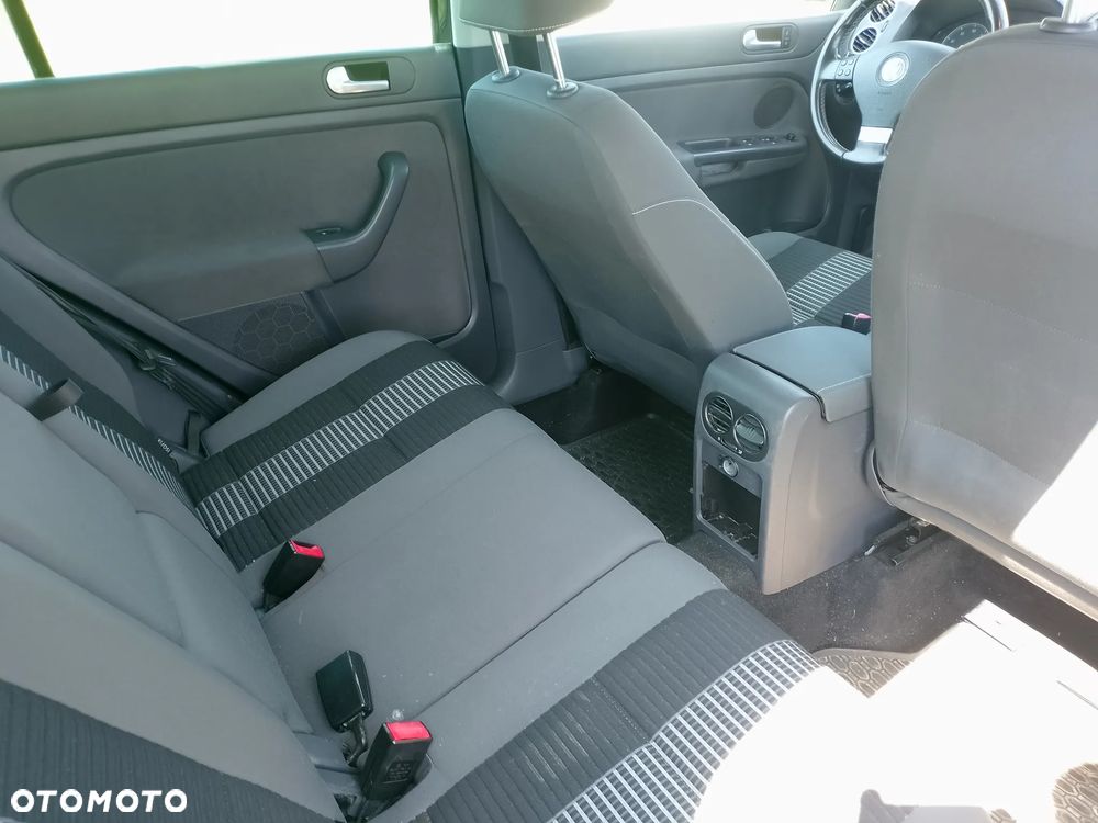 Volkswagen Golf Plus 1.4 TSI Q-Line - 11
