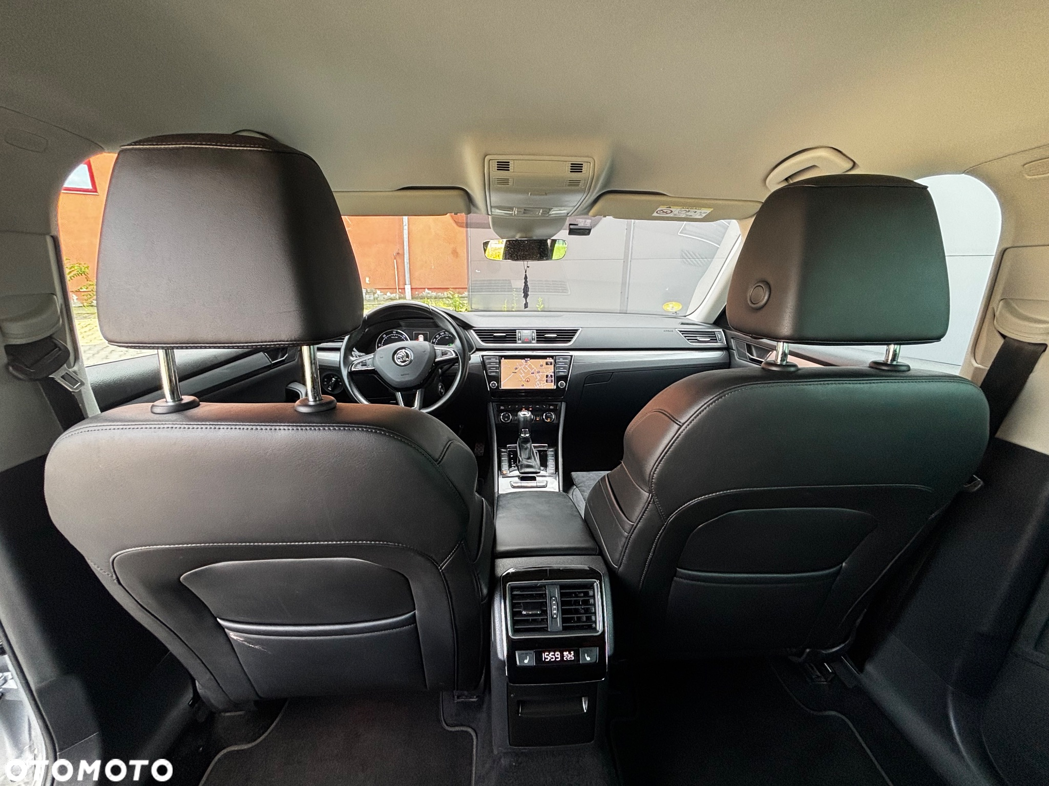 Skoda Superb 2.0 TDI DSG Style - 25